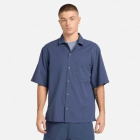 Men’s Short-Sleeve Seersucker Resort Shirt